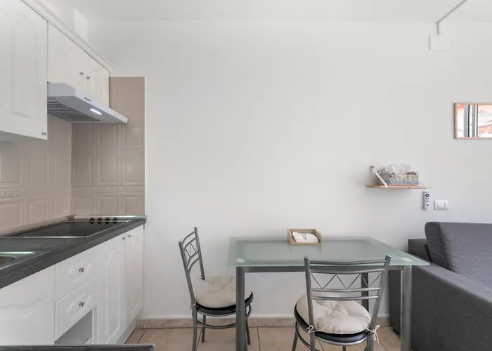 Greta Costa del Silencio